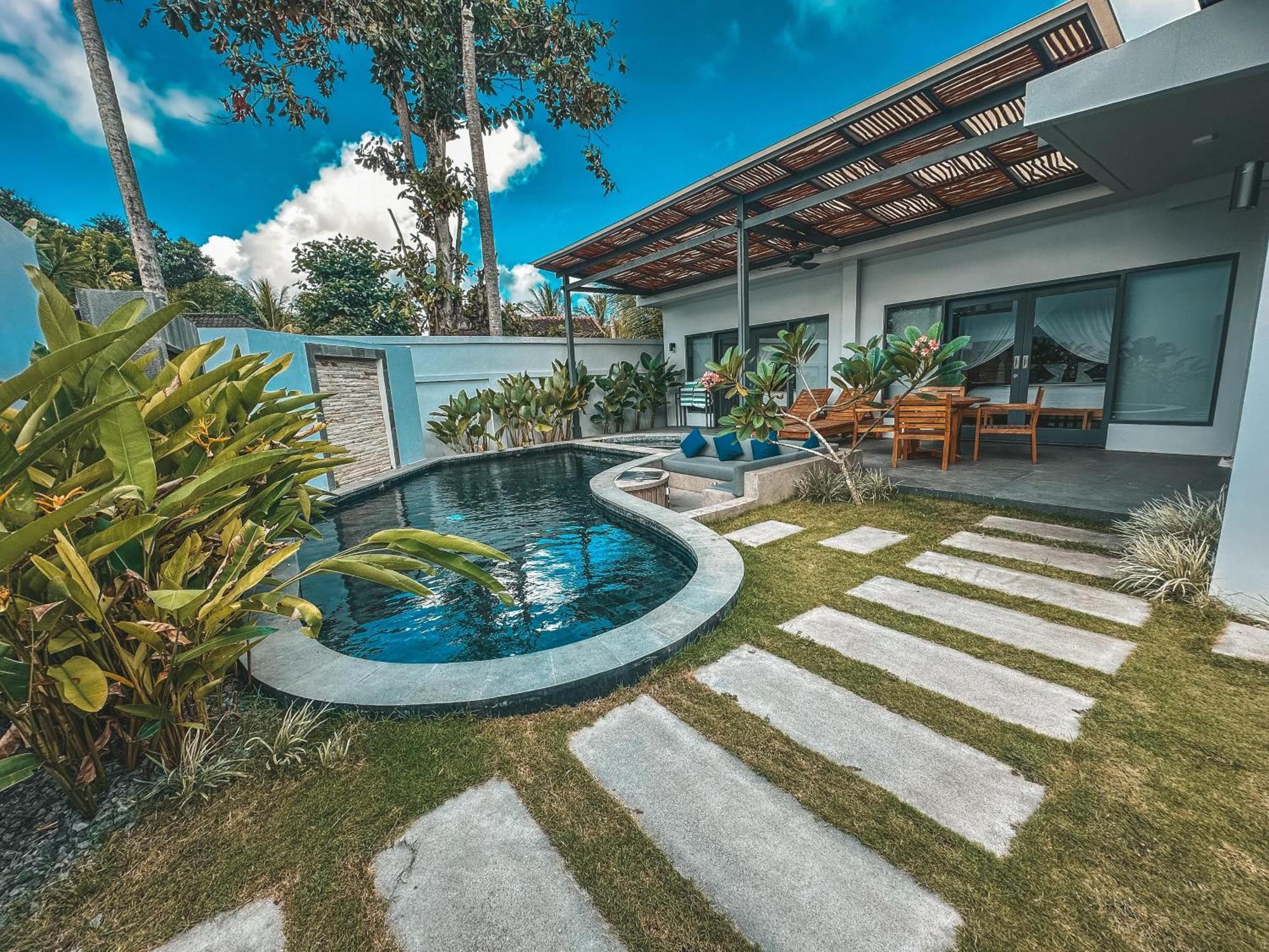 Tropik Resort Lombok Selong Belanak Ngoại thất bức ảnh